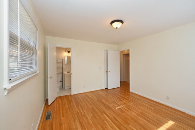 Building Photo - **WELL-LOVED AND WELL-MAINTAINED ONE-LEVEL CRIEVE HALL AREA HOME READY FOR YOU TO CALL HOME**