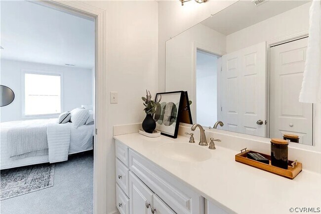 Building Photo - Charming 3BR House in Richmond