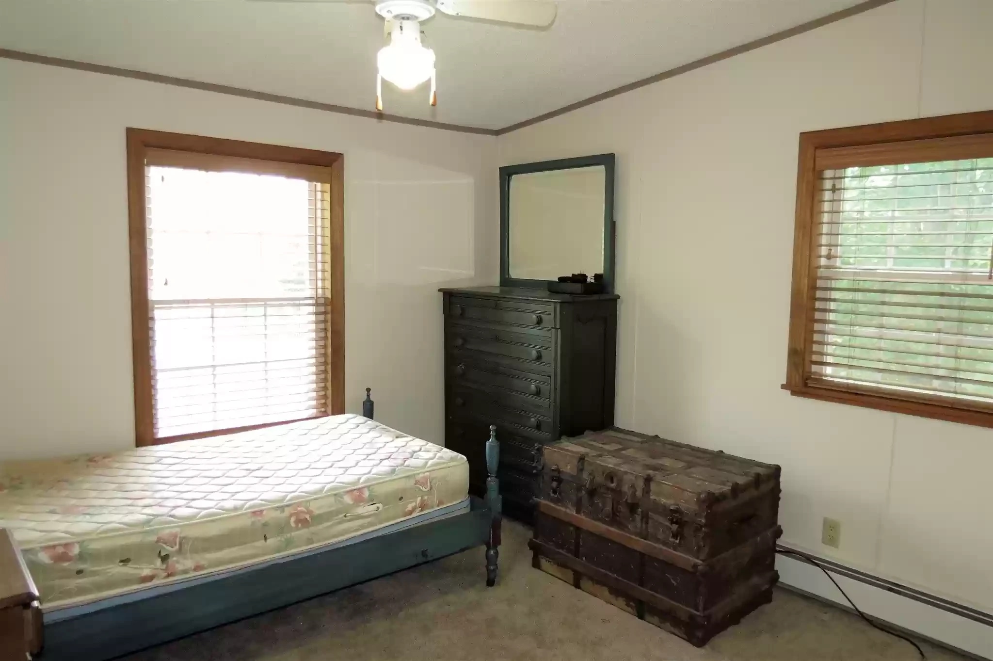 Building Photo - 20 Northfield Dr