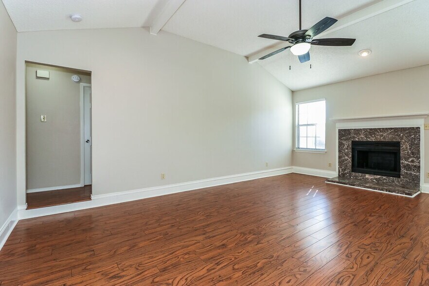 Building Photo - 1224 Nicole Way