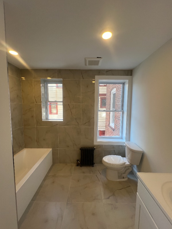 Building Photo - 559 Broadway