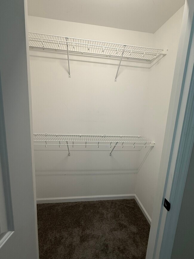 Building Photo - 308 E Franck St