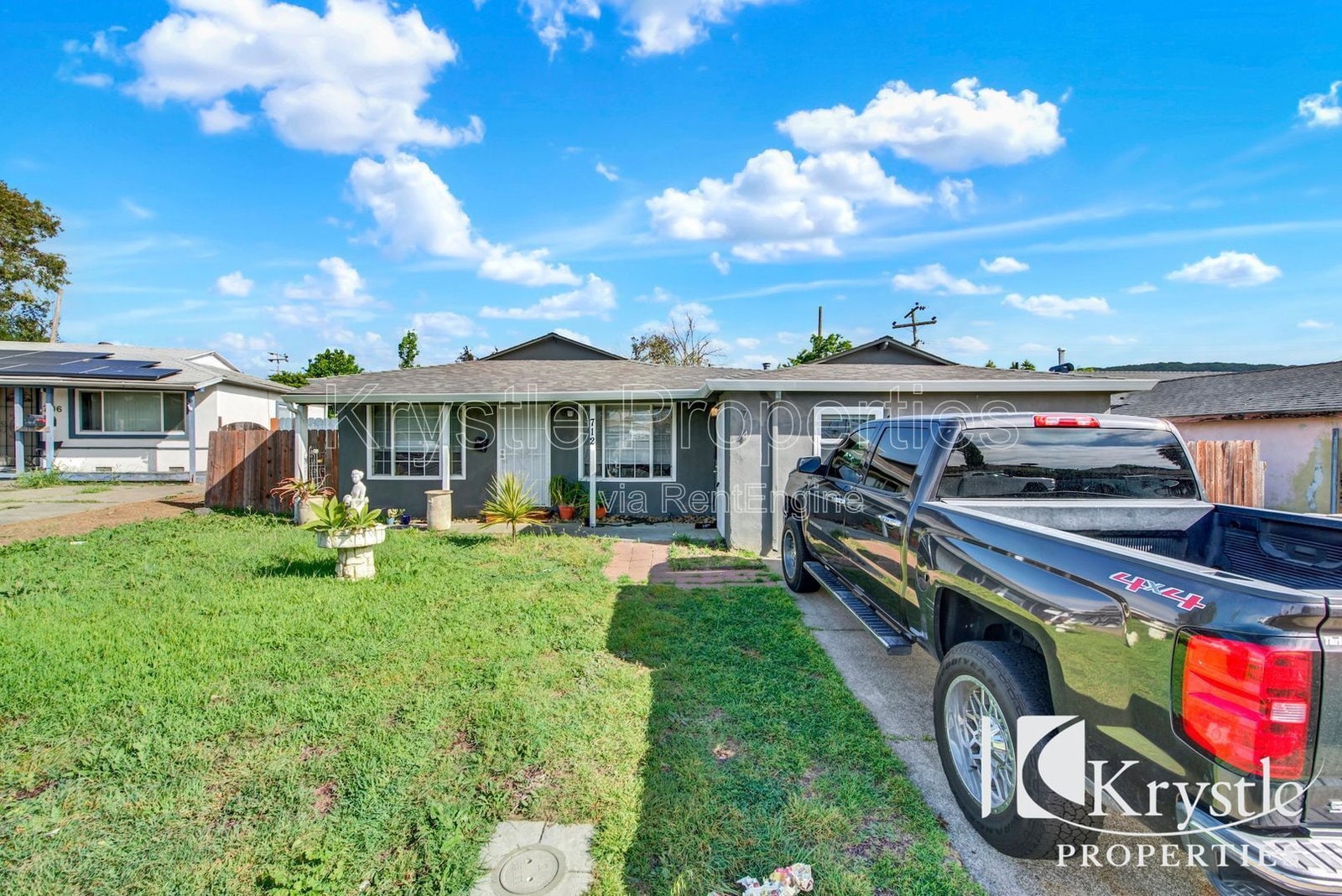 Building Photo - 714 Gateway Dr