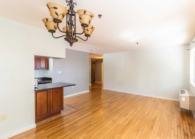 Building Photo - 10 Palisade Ave