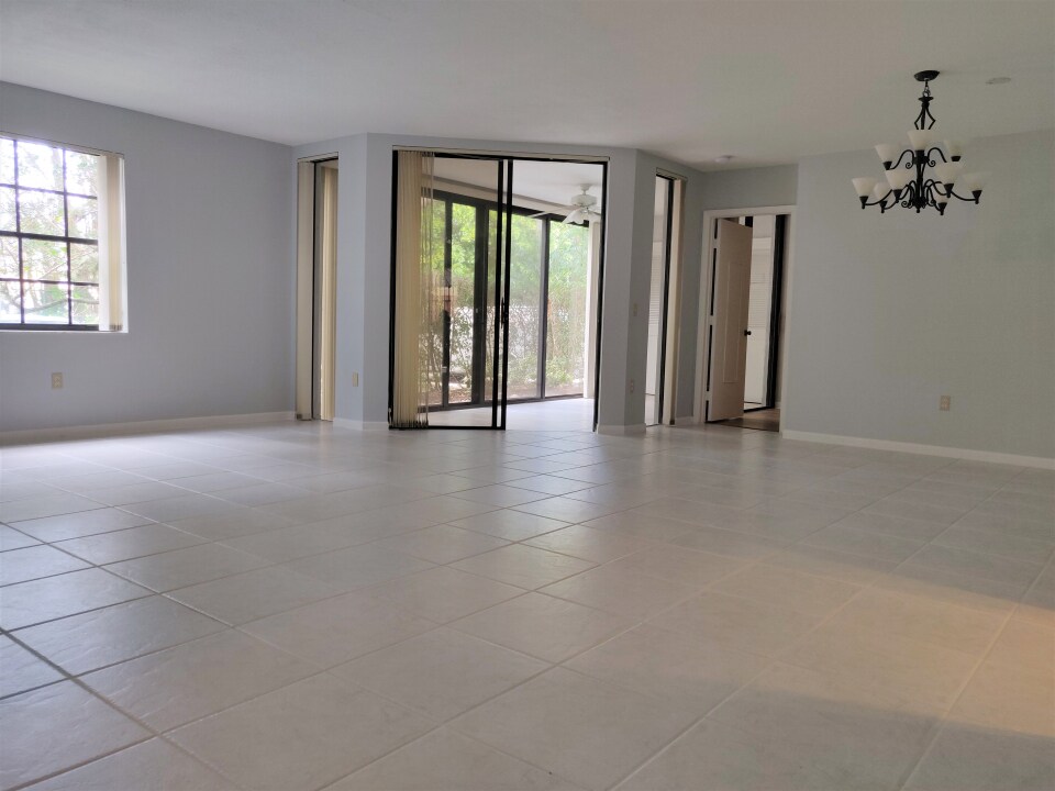 Building Photo - 5139 Europa Dr
