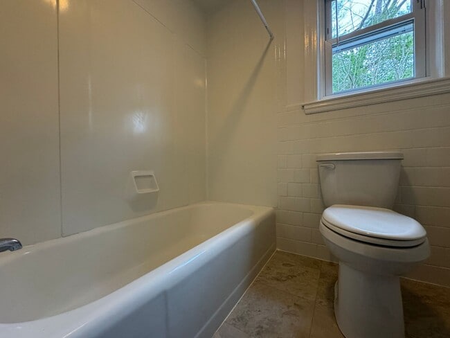 Building Photo - Pet-Ok | Charming Single-Family Ranch in Carlisle, MA | Avail 5/1