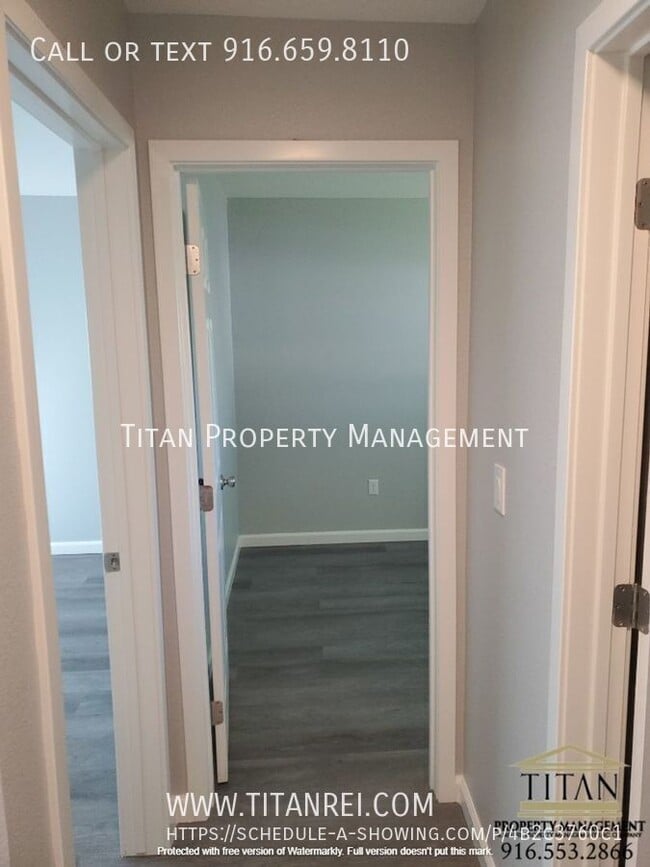 Building Photo - 7800 50th Ave