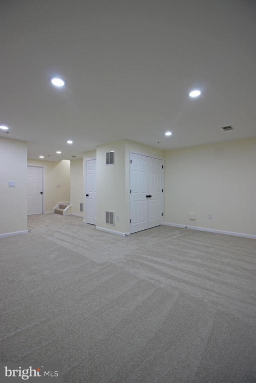 Building Photo - 3655 Islington St