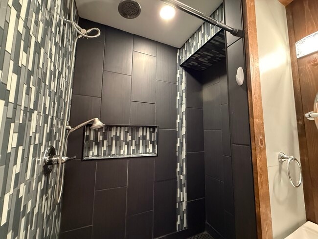 Building Photo - 780 Curfew St