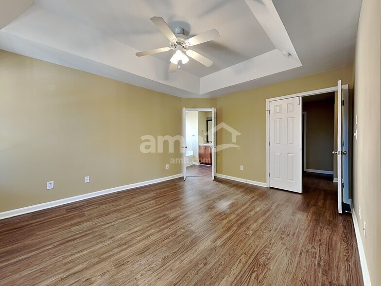 Building Photo - 104 Pearson Place