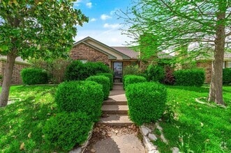 Building Photo - 3235 Northview