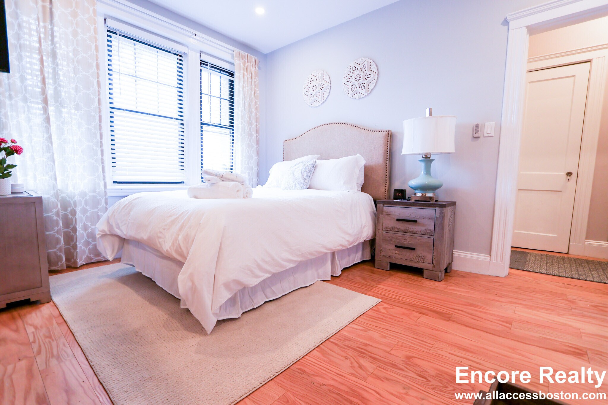 Building Photo - 185 Chestnut Hill Ave