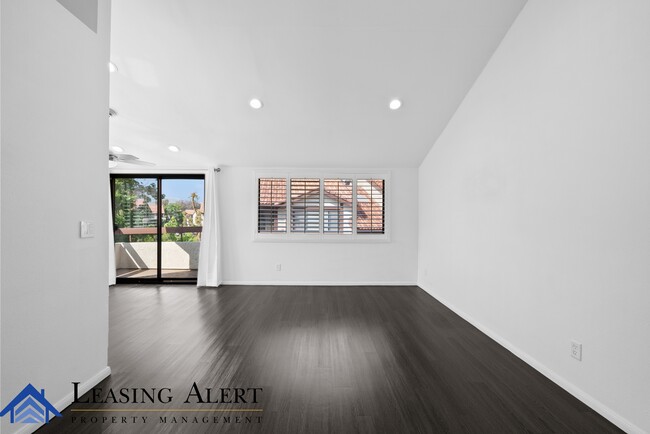 Building Photo - 18144 American Beauty Dr