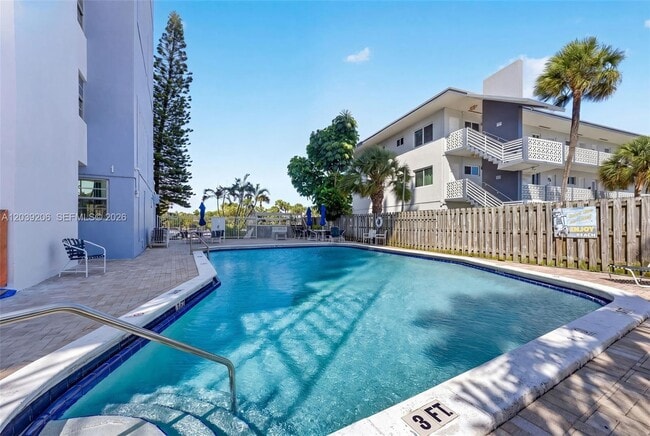 Building Photo - 13155 Ixora Ct