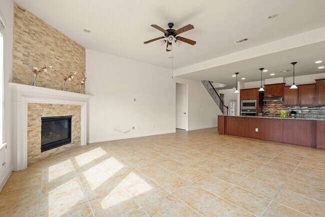 Building Photo - 25935 Foxrun Vista Dr