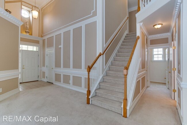 Building Photo - 3 br, 2.5 bath House - QUEEN BISHOP LANE, ...