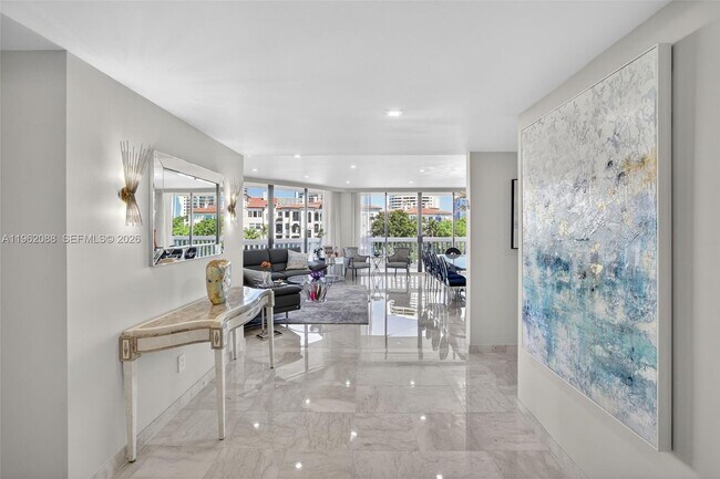 Building Photo - 2000 Island Blvd