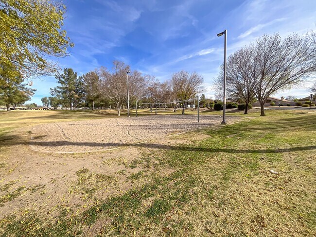 Building Photo - 2041 E Rawhide St