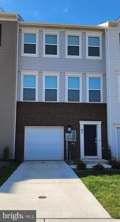 Building Photo - 65 Winterplace Dr