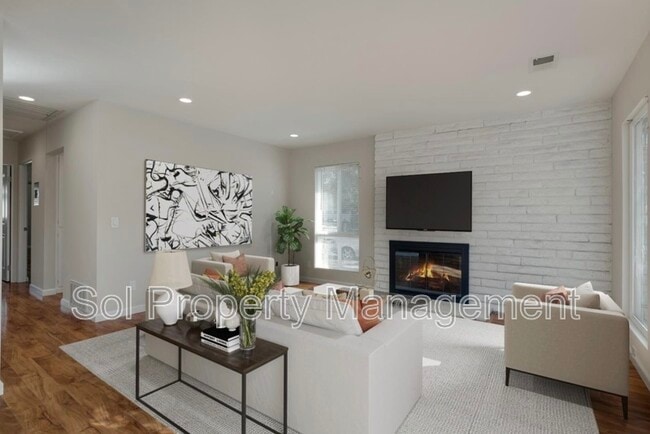 Building Photo - 116 Camellia Terrace