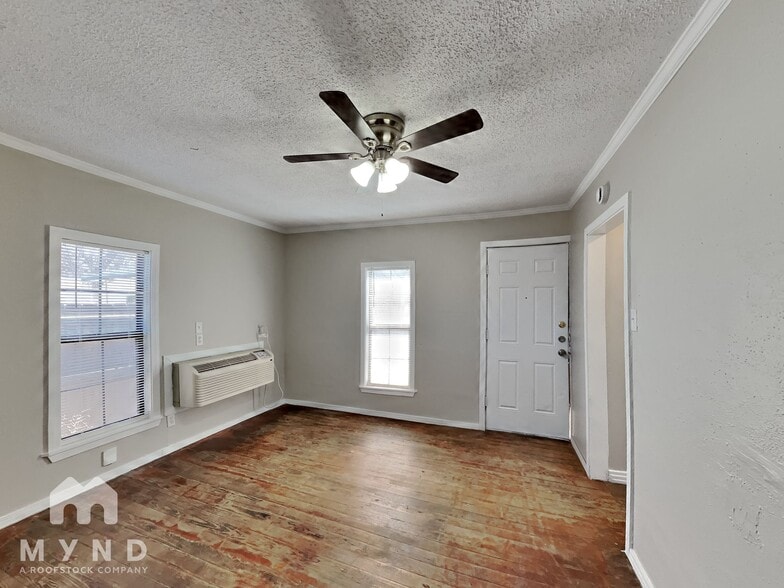 Building Photo - 2308 21st St