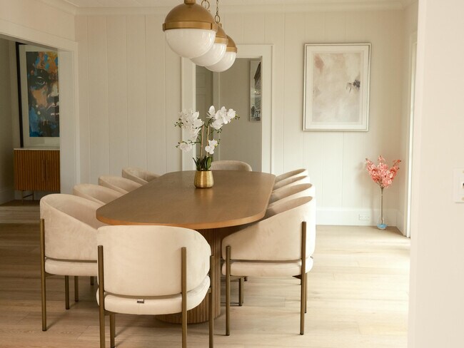 Building Photo - 1017 Tamarind Rd