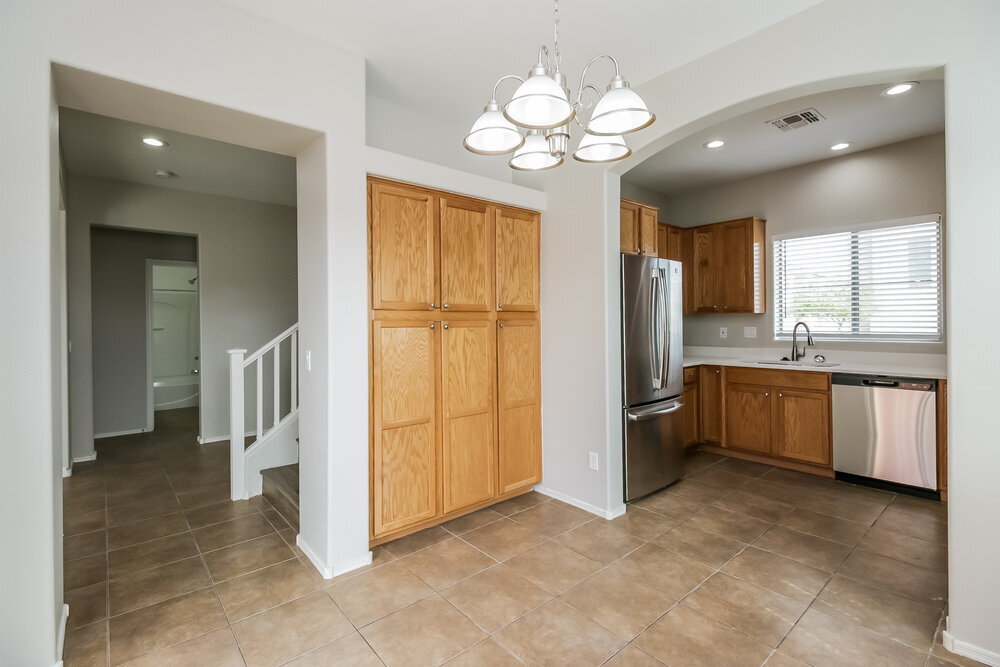 Building Photo - 4743 E Olney Ave