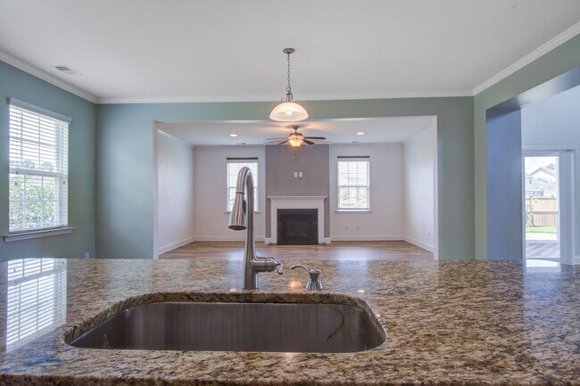 Building Photo - 158 Lindera Preserve Blvd