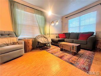 Primary Photo - 43663 Park Ave