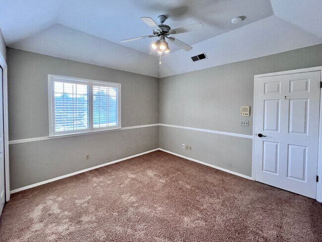 Building Photo - $3,700 Cole & Millbrook, 4 Bedroom House -...