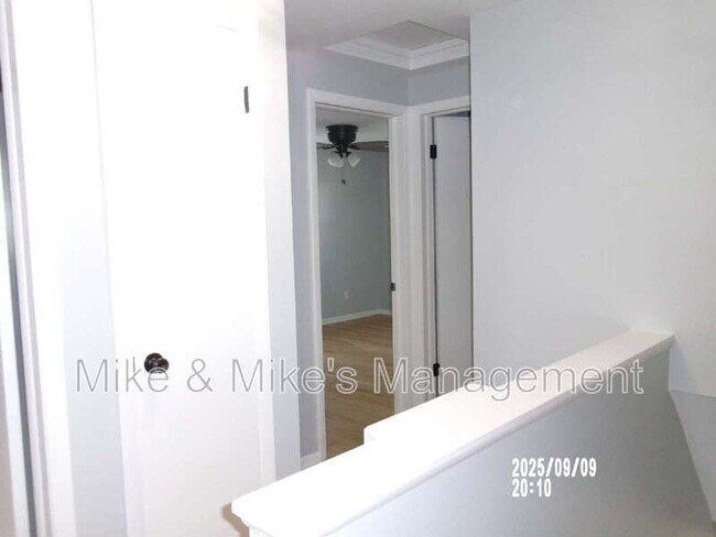 Building Photo - 6400 N 73rd St