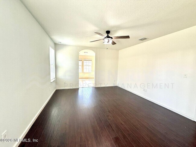 Building Photo - 8704 Lake George Cir W