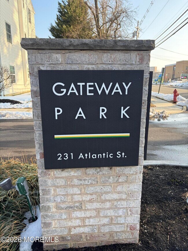 Building Photo - 231 Atlantic St