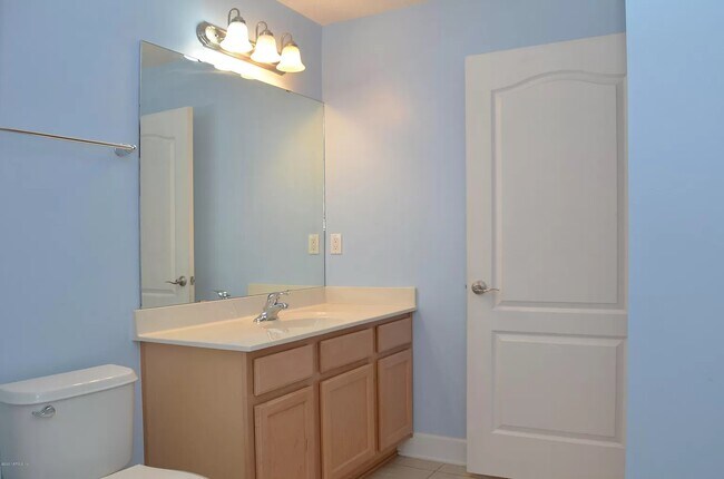 Building Photo - 32410 Pond Parke Pl