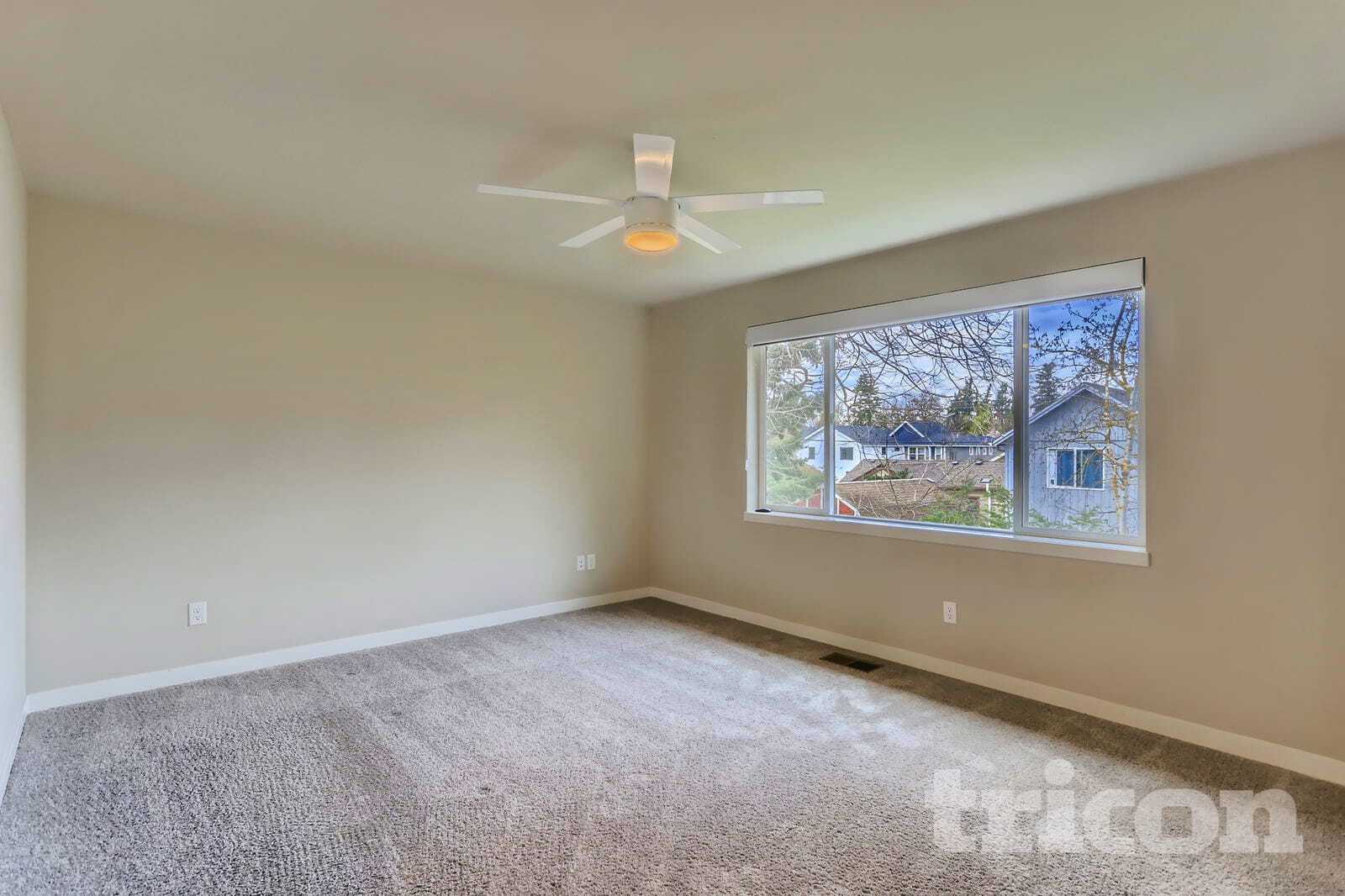 Building Photo - 5035 SE Knapp St