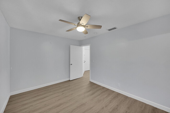 Building Photo - 815 Boynton Beach Blvd