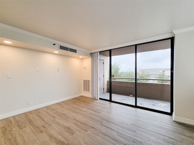 Building Photo - 3525 Sage Rd