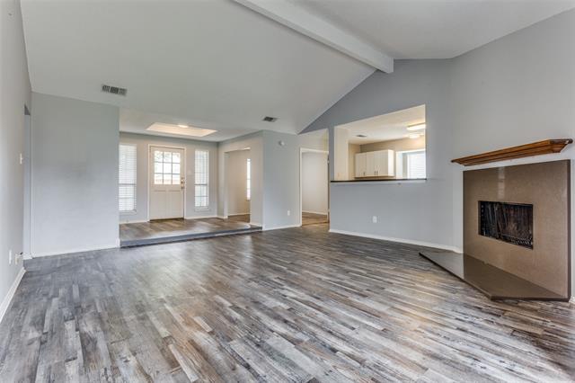 Building Photo - 209 W Schreiber St
