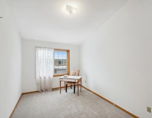 2nd bedroom with vaulted ceiling - 2240 Ranchview Ln N