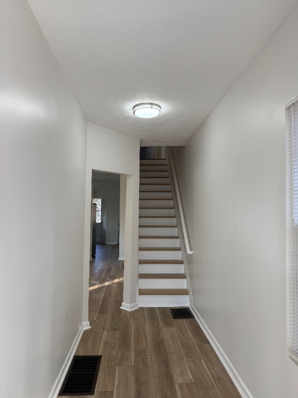 Building Photo - 6304 Desmond St