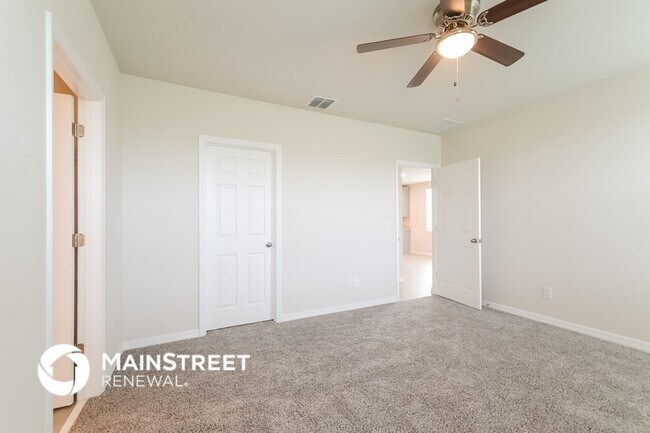 Building Photo - 1408 Saguaro St