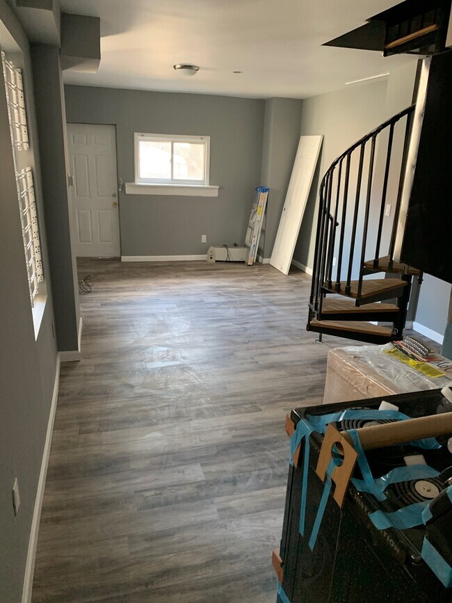 Primary Photo - 639 N 12th St