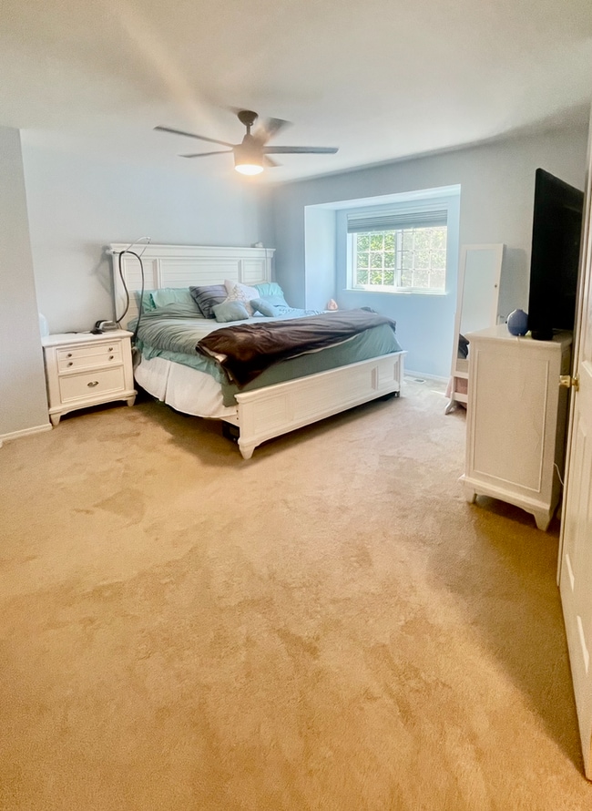 Building Photo - Fantastic 4 bedroom single family home wit...