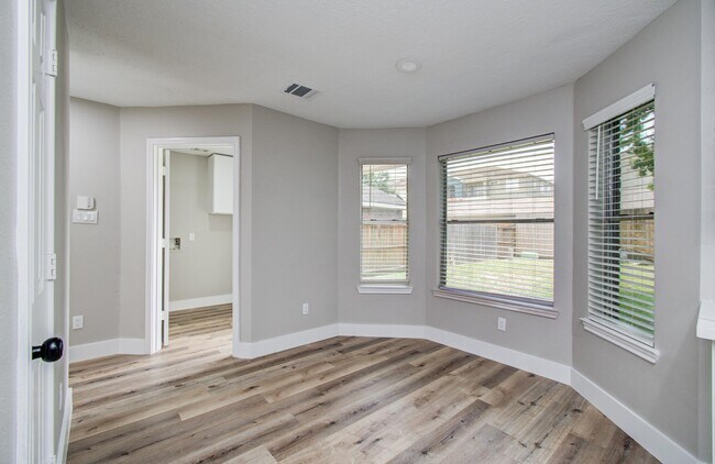 Building Photo - 5238 Timber Quail Dr