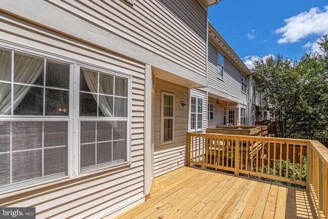 Building Photo - 5730 Evergreen Knoll Ct