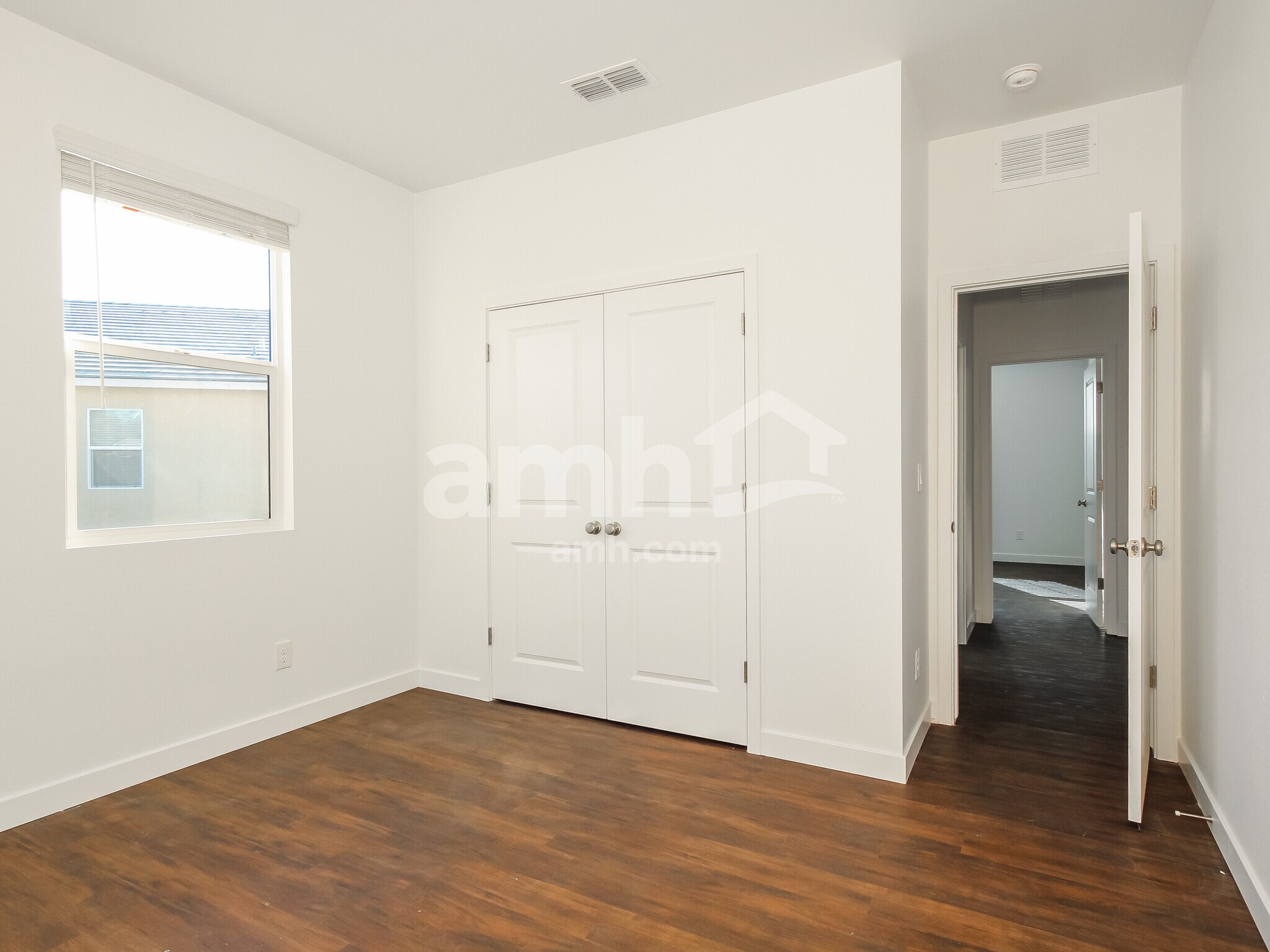 Building Photo - 8220 S 21st Ln