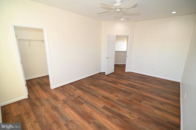 Building Photo - 7001 Chaptico Ct