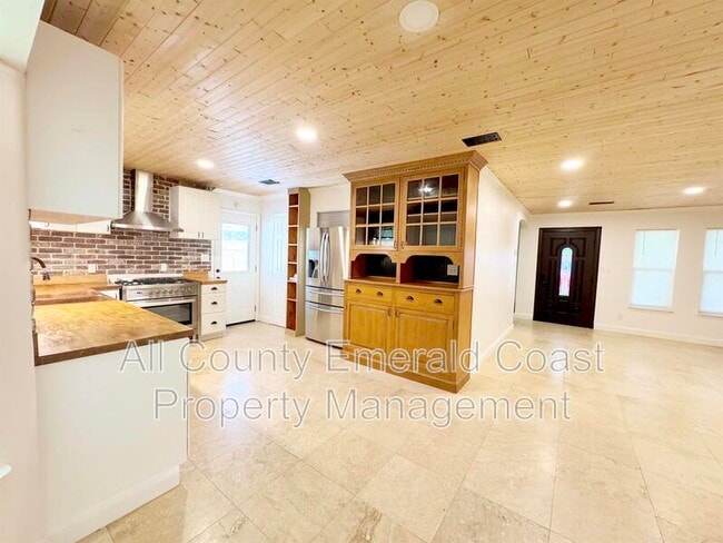 Building Photo - 4104 Indian Bayou N