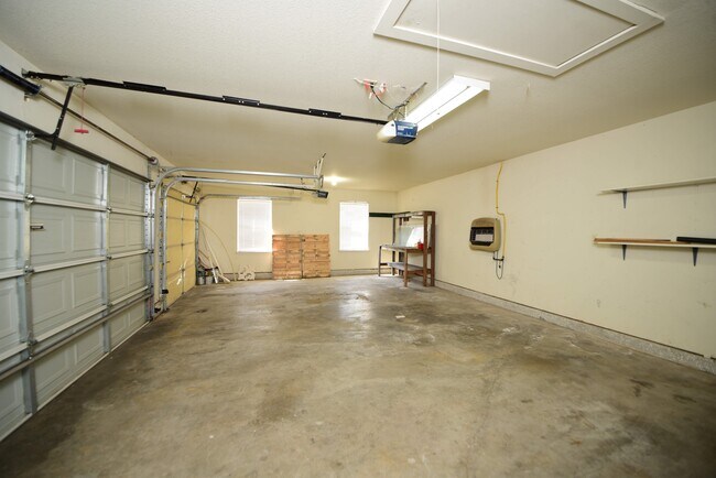 Building Photo - 11255 S 105th E Ave