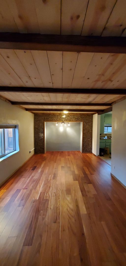 Building Photo - 945 Agua Fria St